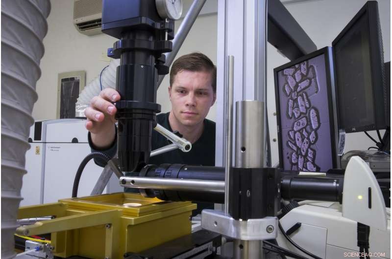 4.4 Billion Years Ago: Earth s Barren, Flat, and Water-Heavy Past