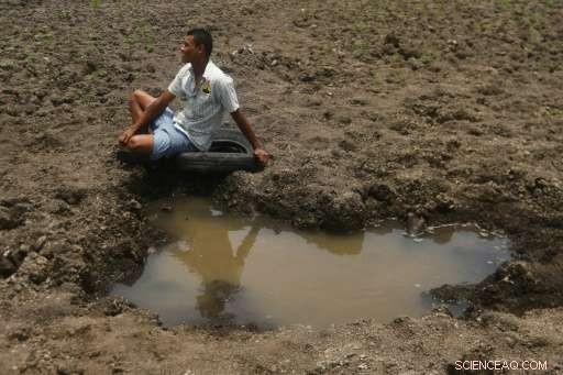 Lake Atescatempa in Guatemala Dwindles, Highlighting Climate Change Threat