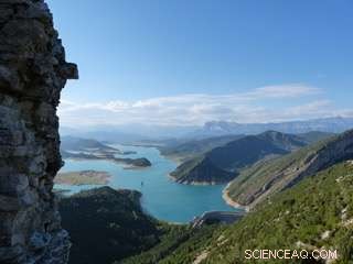 Sea Level: A Reliable Clock of Earth s Geological History