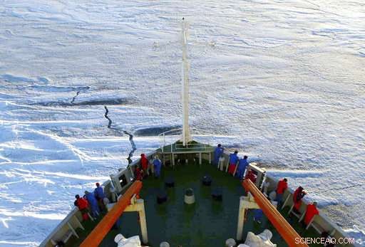 China Advocates Sustainable Development in Antarctica