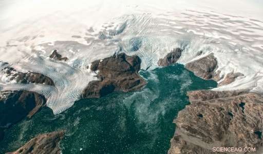 Greenland s Melting Ice Drives Rising Sea Levels, New Study Finds