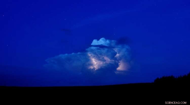 Arizona Monsoon Season: Fewer Storms, But More Extreme Wind and Rain