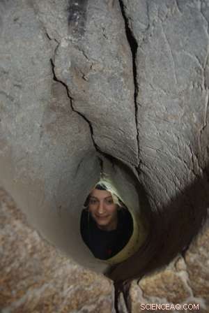 Exploring Israel s Desert Caves: Ancient Groundwater Mysteries
