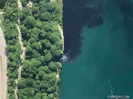 Niagara Falls Water Turns Black at Base Due to Discharge