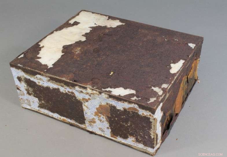 Historic 100‑Year‑Old Fruit Cake Unearthed at Cape Adare