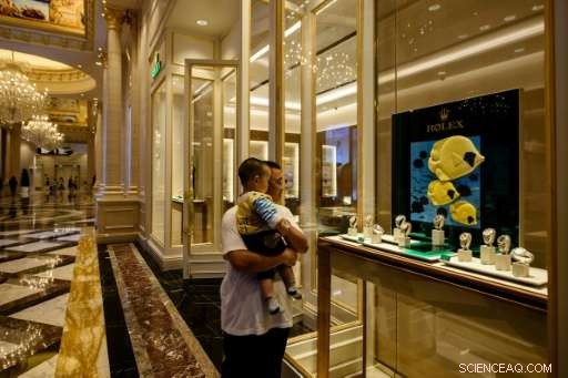 Typhoon Hato Highlights Macau’s Divide Between Glamour and Reality