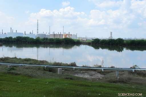 Flooding Threatens Houston s Toxic Waste Sites: What Residents Need to Know