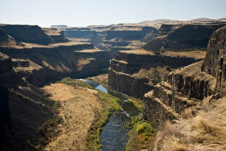 Volcanic Eruptions Sparked Earth s  Snowball  Era, Altering Global Climate