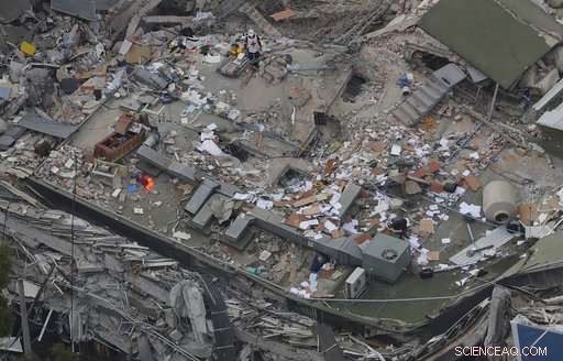 Mexico City s Soft Soil Amplifies Earthquake Impact, Raising Safety Concerns