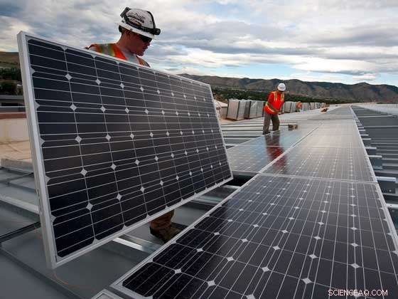 U.S. Could Save Billions by Expanding Renewable Energy Nationwide