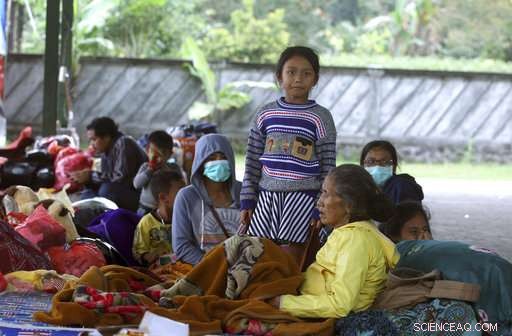 More Than 57,000 Evacuated as Bali Volcano Threatens New Eruption