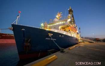 Scientists Return from 9‑Week Expedition to Explore the Submerged Continent of Zealandia
