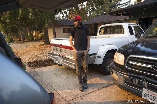 Emergency Alert Systems Under Scrutiny After Recent Wildfire Tragedies