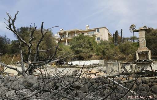 New Wildfires Erupt in California as Wine Country Blaze Subside