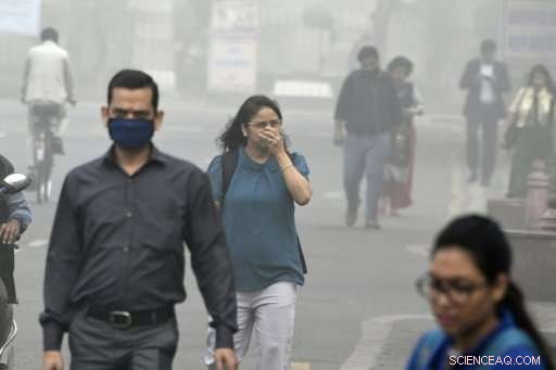 Delhi Schools Closed Amid Severe Smog Threatening India and Pakistan
