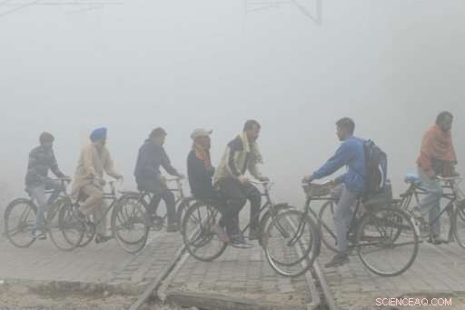 Massive School Closures in India and Pakistan Due to Severe Smog
