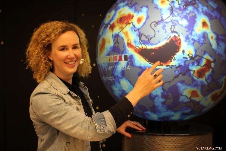 What caused the disappearance of Earth s ancient oceans?