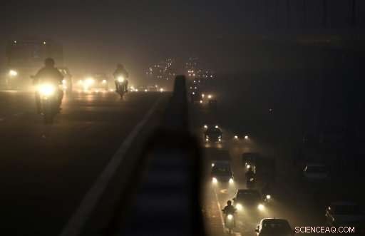 Delhi Drops Odd‑Even Car Rationing Amid Persistent Smog Crisis