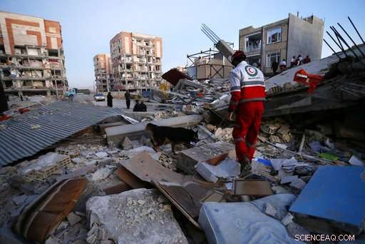 Over 400 Killed in 7.3‑Magnitude Iran‑Iraq Border Earthquake – Latest Update