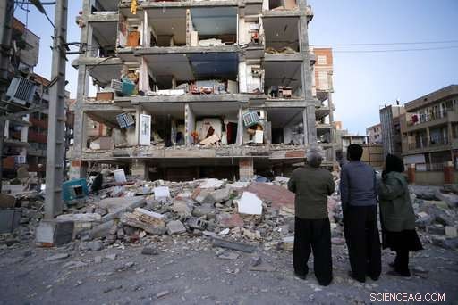 Over 400 Killed in 7.3‑Magnitude Iran‑Iraq Border Earthquake – Latest Update