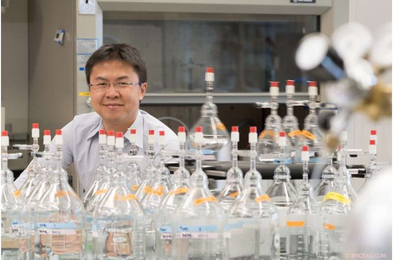 Heavy Nitrogen Isotopes Unveil Planetary-Scale Atmospheric Dynamics