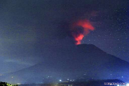Bali Volcano Eruption Sends Ash Over Resorts, Forces Lombok Airport Closure