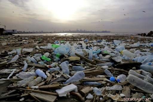 UN Launches Global Initiative to Combat Pollution and Save Lives