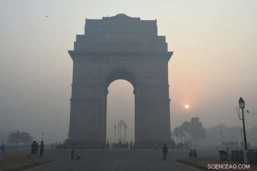 Doctors Warn Against Sports in Delhi as Smog Threatens Cricketers