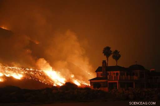 California Faces Unprecedented Wildfire Threat Amid Record-High Winds (Update)