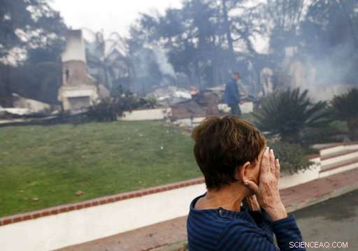 California Faces Unprecedented Wildfire Threat Amid Record-High Winds (Update)