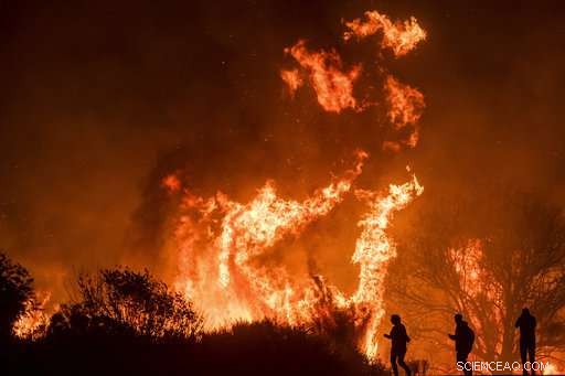 Largest Wildfire Threatens Communities Northwest of Los Angeles – Latest Update