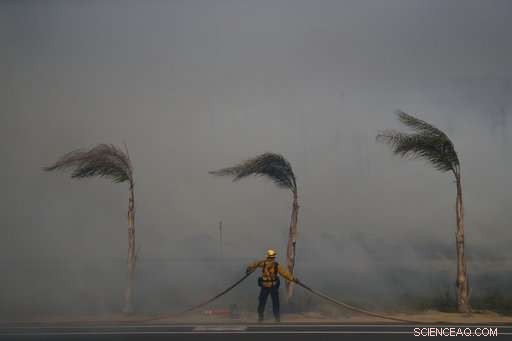 California Alerts 12 Million Residents About Fire Danger via Text Messages