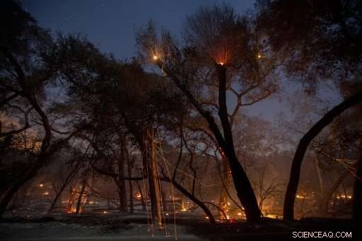 Southern California Wildfire Threatens Nearby City Amid Rising Heat