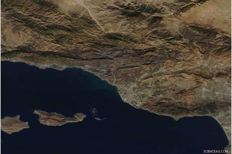 NASA Reveals How a Few Days Changed the Thomas Fire’s Course