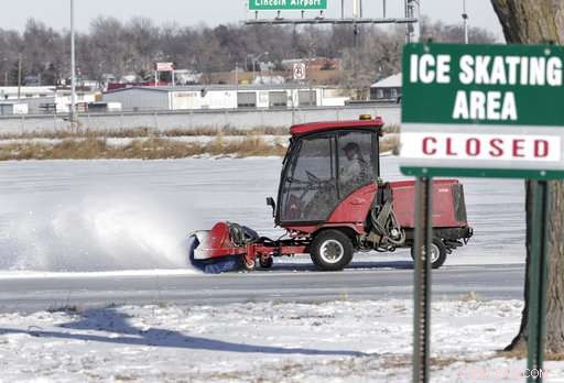 Major Winter Storm Predicted to Blanket Florida to the Carolinas with Snow
