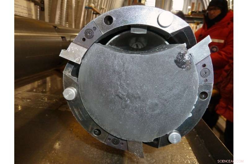 Scripps Researchers Unveil Global Ocean Thermometer