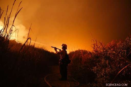 U.S. Sets New Record for Weather Disaster Costs, Reaching $306 Billion (Update 2)