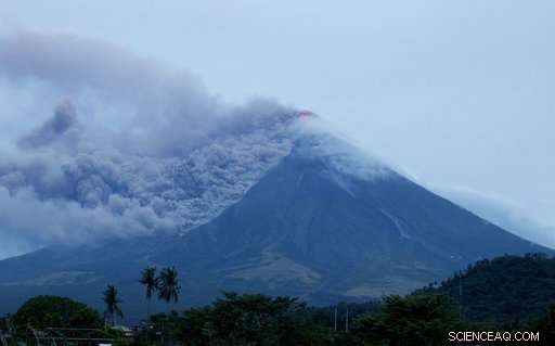 Red Lava Flow Drives Evacuations at Mayon Volcano, Philippines