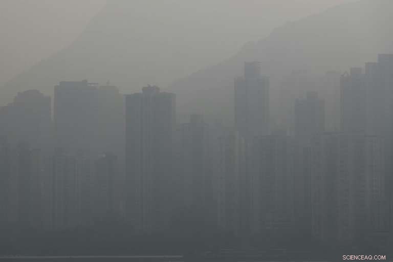 Hong Kong s Skyline Cloaked in Smog: Health Warnings Urge Residents to Stay Indoors