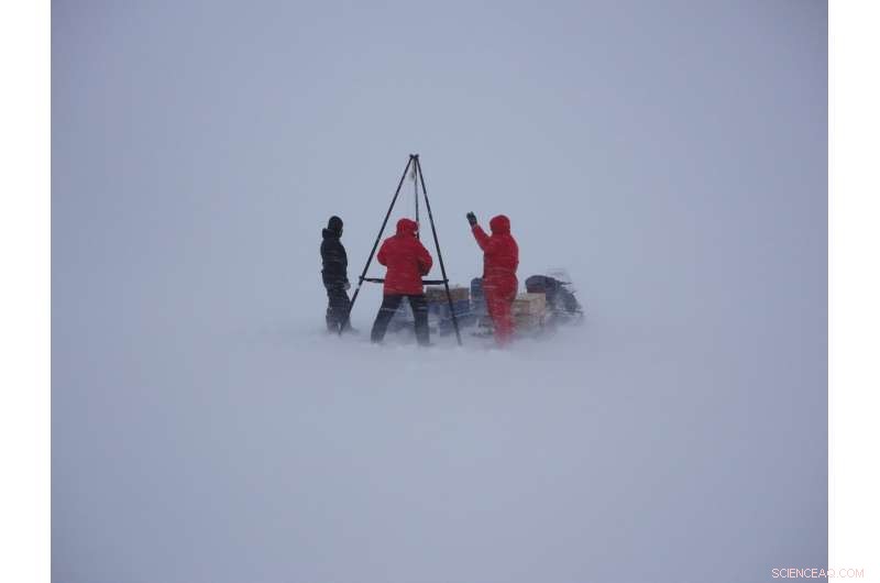 Earth s Internal Heat Accelerates Greenland Ice Sheet Retreat
