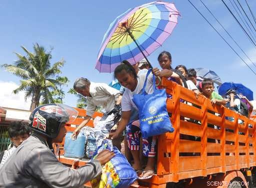 Mayon Volcano Emits Lava Fountains; 56,000 Residents Evacuated – Latest Update