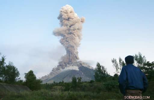 Philippines Prepares for Extended Crisis as Mayon Volcano Erupts