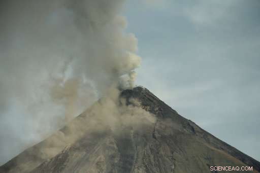 Philippine Volcano Emits Heavy Ashfall, Disrupting Road Traffic