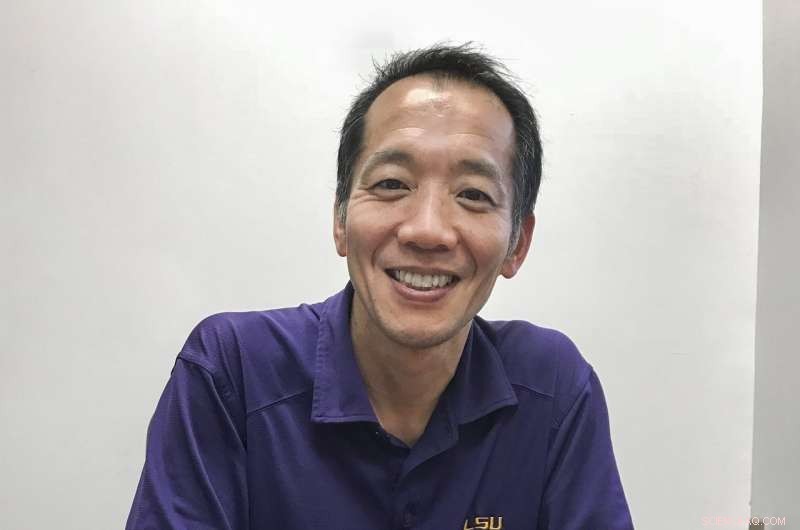 Biologist Develops Eco-Friendly Beads to Reduce Mardi Gras Plastic Waste