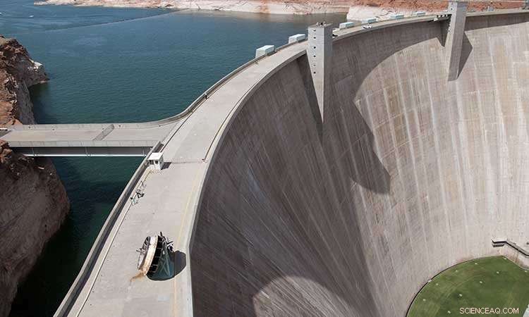 Dams Increase Fish Extinction Risk Across the Southern U.S.