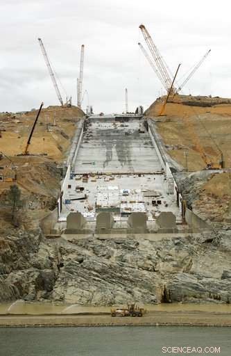 Oroville Dam Incident Sparks Nationwide Review of Aging U.S. Dams
