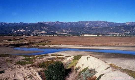 Geologists Confirm Storm‑Driven Erosion of Carpinteria Salt Marsh