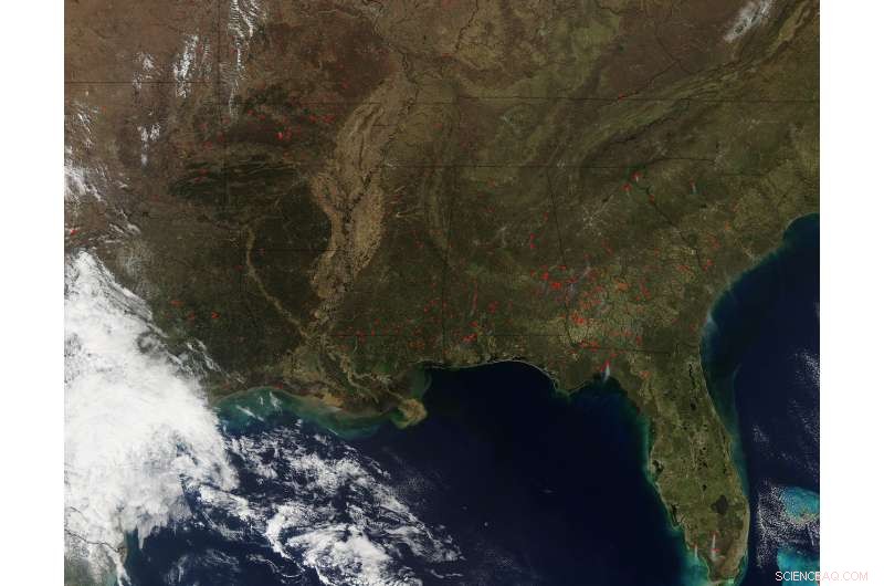 NASA Satellite Detects Wildfire Hotspots in Southeast U.S.