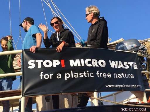 Battling Microfiber Pollution: One Laundry Room at a Time