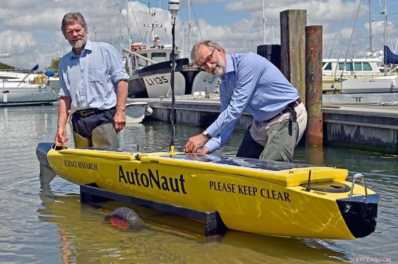 Autonomous Ocean‑Monitoring Boats: Wave‑Powered, Solar‑Charged Sensors
